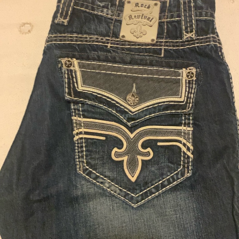 Rock revival Dino shorts